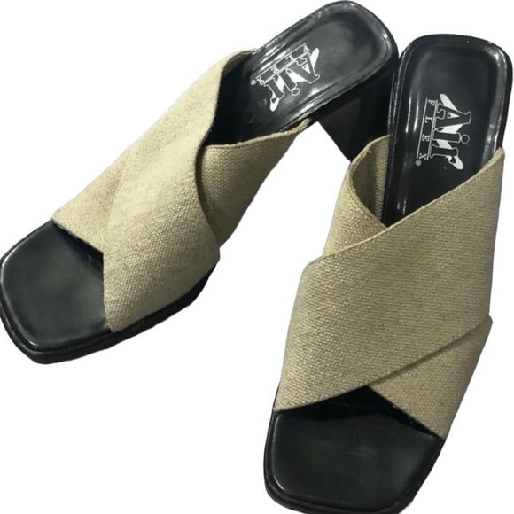 Air Flex Tan Stretchy Cross Canvas Mule Shoes Size: 6.5 - Picture 2 of 10